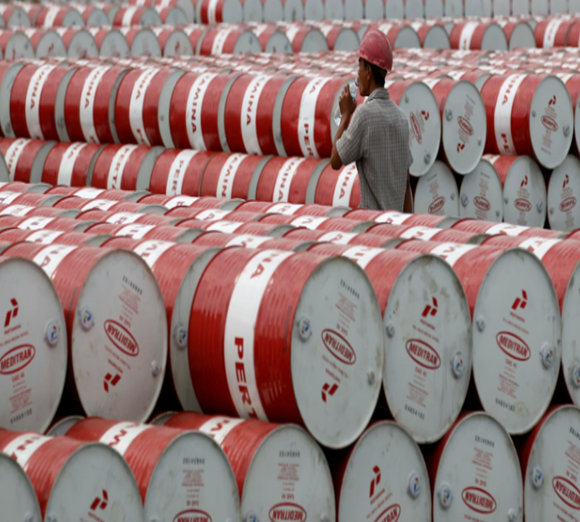 Massive oil shipment set to arrive in April — Where is the country’s energy strategy headed?